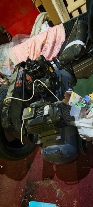 Продам компрессор