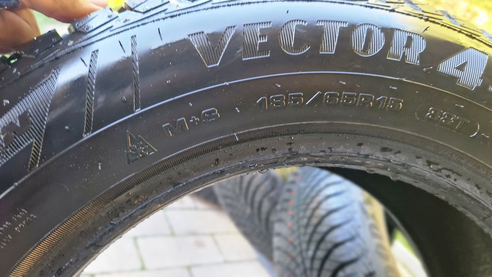 Anvelope allseason 185 65 15 Goodyear