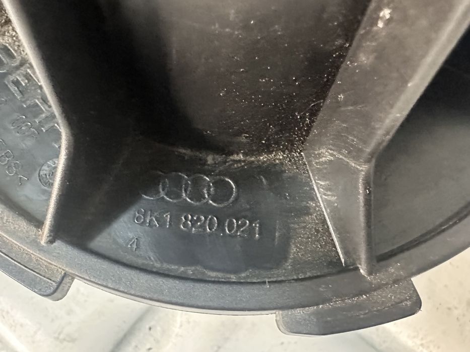 Вентилатор парно AUDI A4 A5 Q5 8K1820021