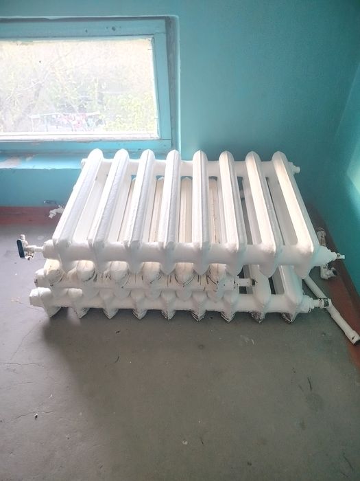 Продам батареи чугунные