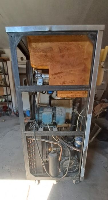 Мароженный апарат.