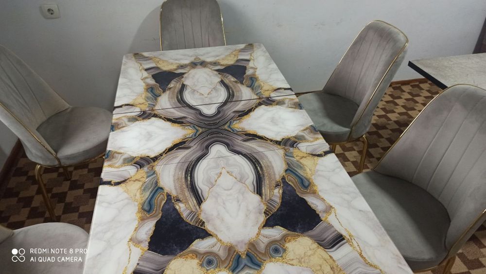 Срочно Стол стул комплект сотилади