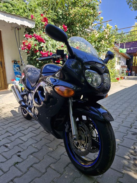 Suzuki gsxf 750 an 2001