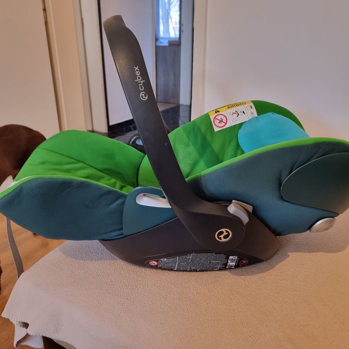 Кош/стол за кола Cybex Cloud Q с подложка за новородено + база Isofix