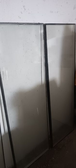 Продам стекло от пластик количество 4шт 51*143,5см 47,5*143,5см 44*132