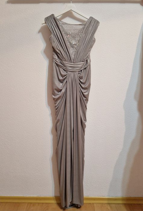 Роскошное вечернее женское платье