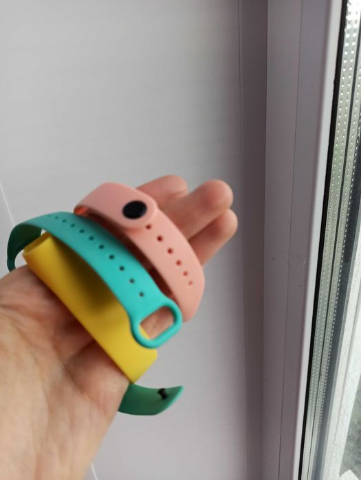 Силиконовые ремешки для MI Band 4