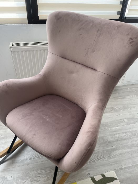 Scaun balansoar cu tapiterie plusata