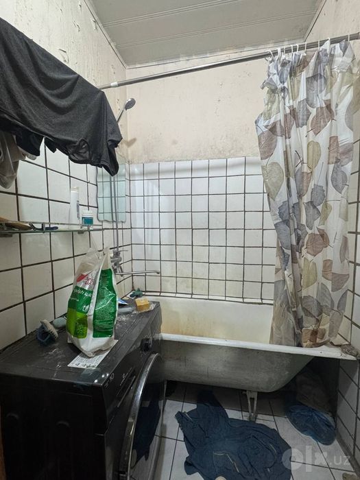 Юнусабад 6 квартал болларга уй 2 хонали