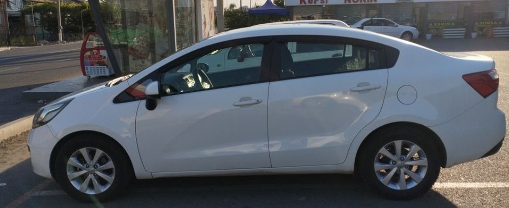 KIA Rio 2013 года. Пробег 90000