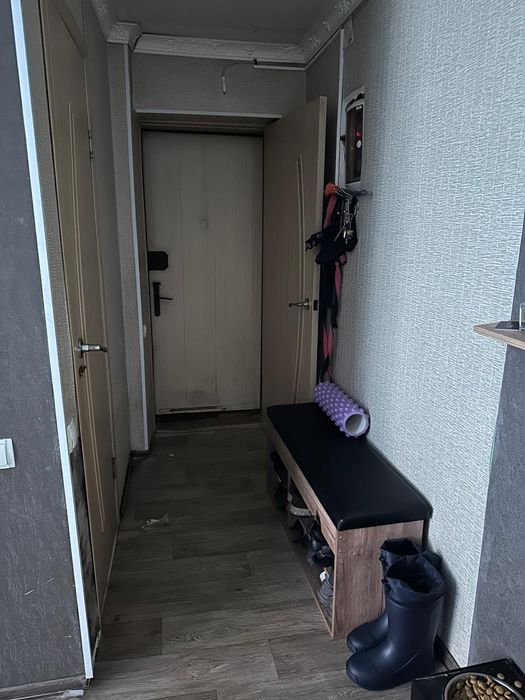 Продам квартиру 2 комнаты            .