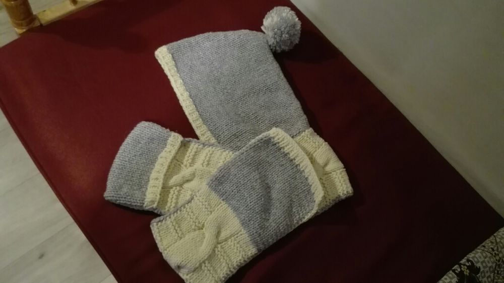 Дамски шал с качулка