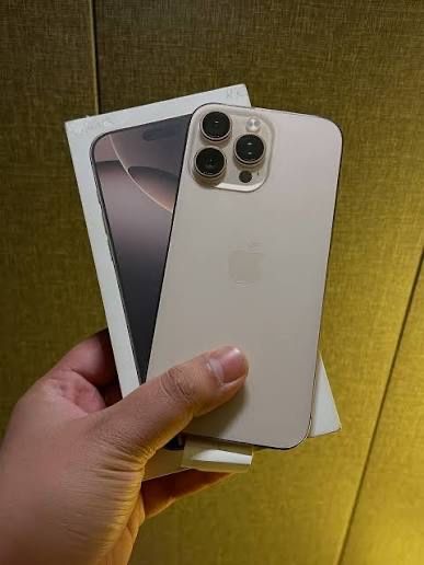 iphone 16 pro max 256 gb disert titanium