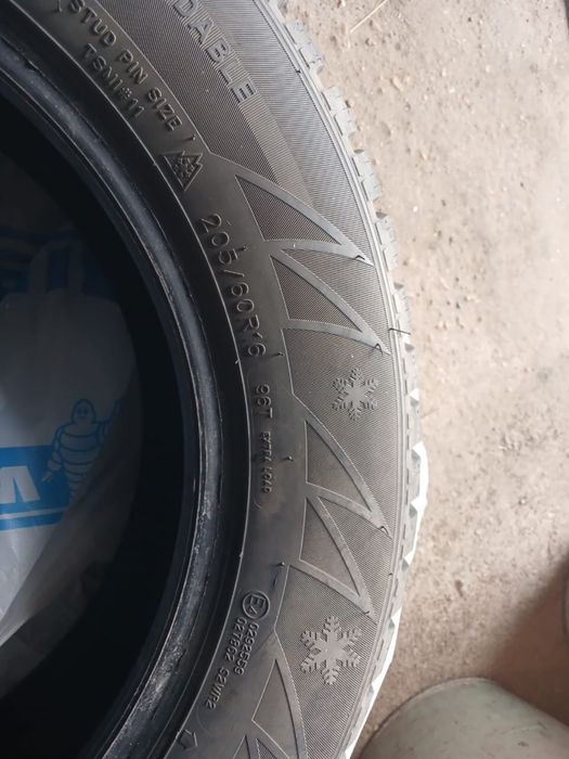 Продам зимнюю резину