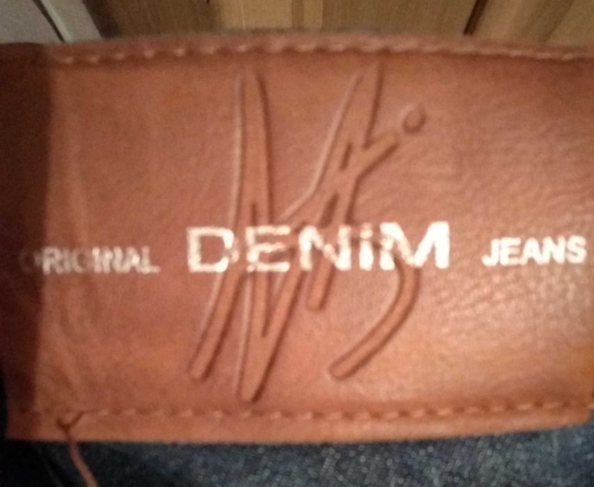 Джинсы жен продам 46-48