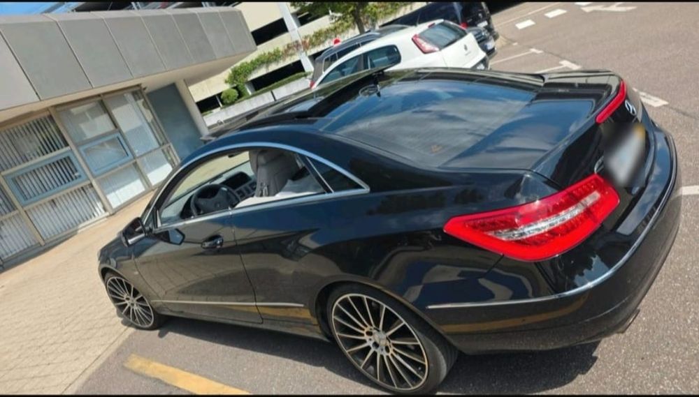 Vand Mercedes-Benz  E180 Coupe