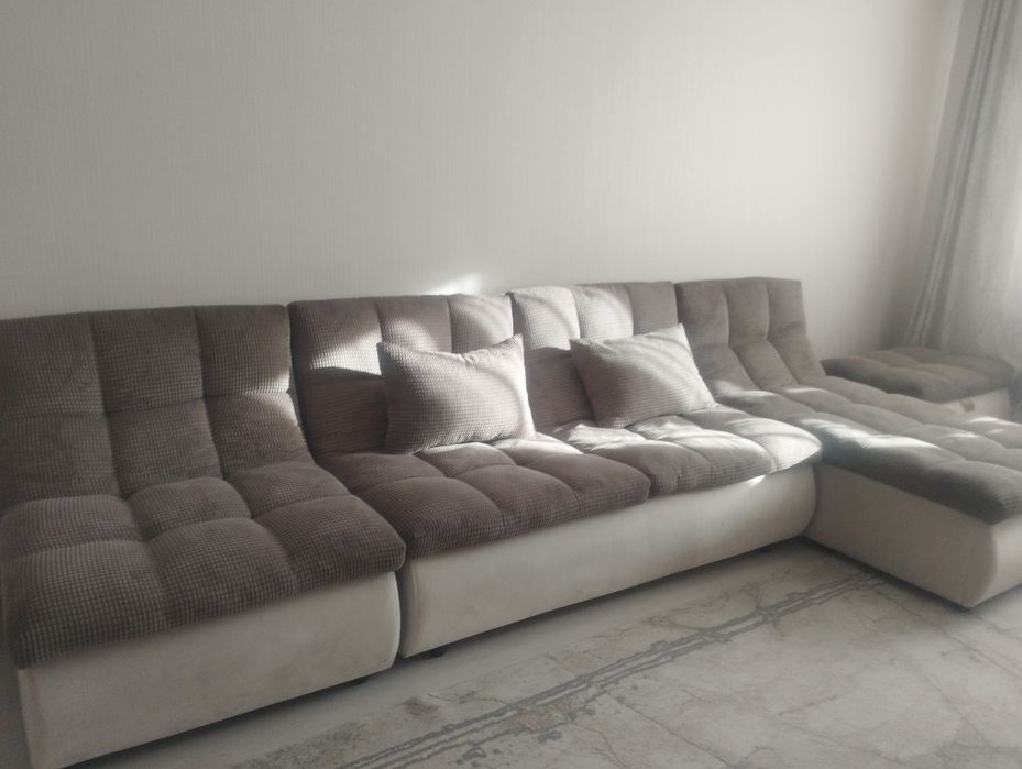 Продам диван с пуфиком