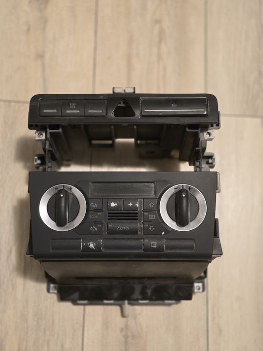 Единичен ДИН с климатроник за ауди а3 8p