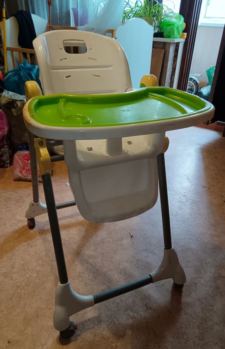 Продам столик детский