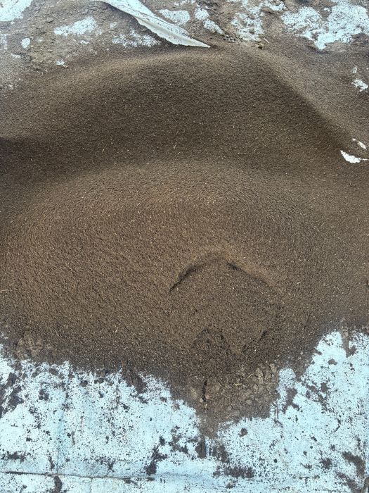 гумит ингичка элакдан ўтказилган