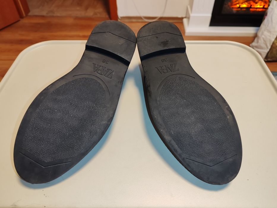 Pantofi lăcuiți Zara Băieți Nr 38 Noi