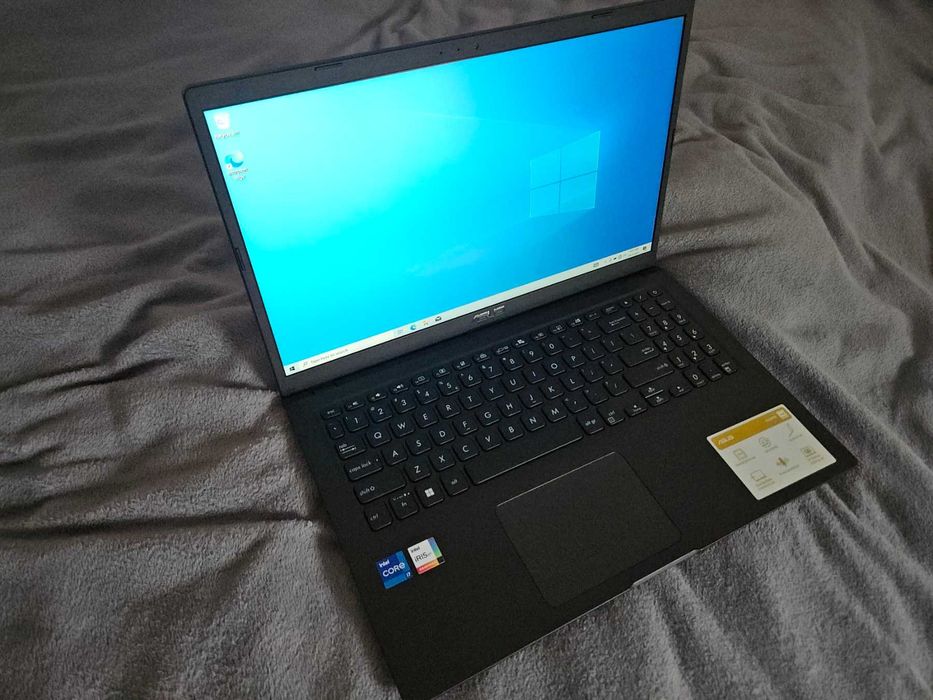 Лаптоп ASUS Vivobook 15 Intel Core i7-1165G7 16GB RAM 512GB SSD + 32GB