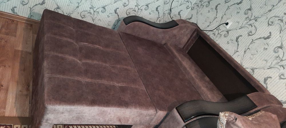 Диван подростковый