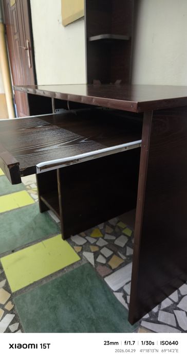 Продаётся стол компьютерный