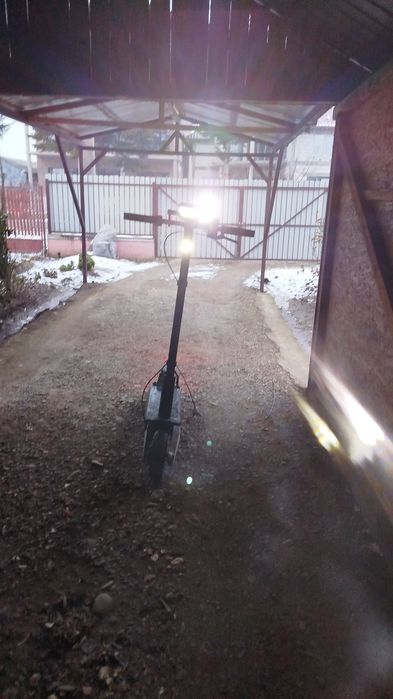 Vând Trotineta impecabila