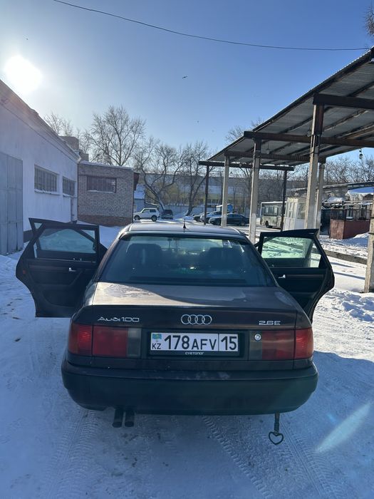 Ауди 100 с 4 кузове