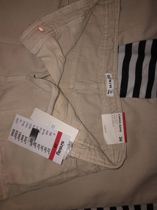 Cargo Jeans (High-Waist, Wide Leg)