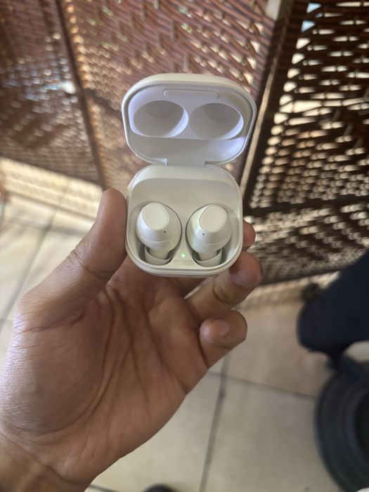 Продается Samsung Buds Fe