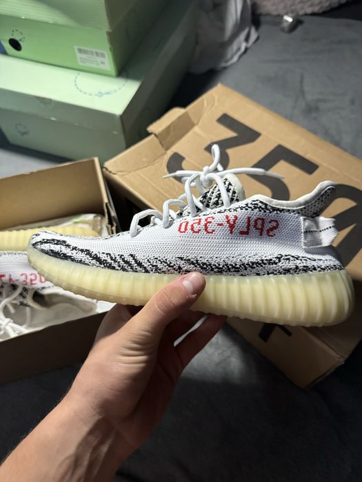 Adidas yeezy zebra