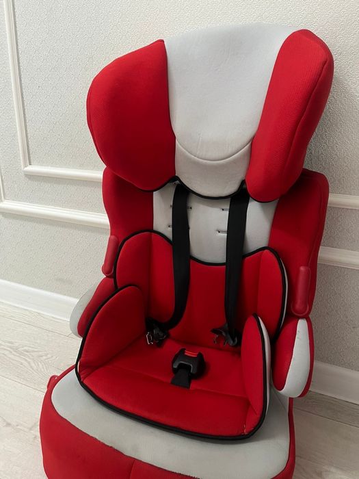 Автокресло б/у 15000