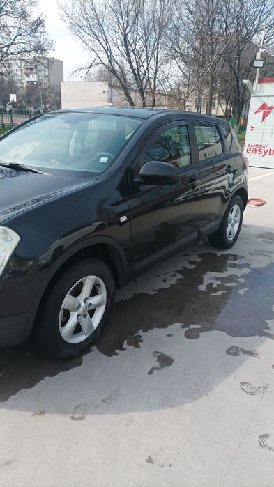 Nissan Qashqai-1.6