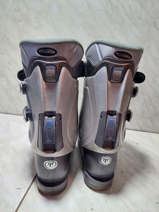 Clapari ski schi Tecnica mondo 25-25,5 corespunde mărimii 38,5-39,5