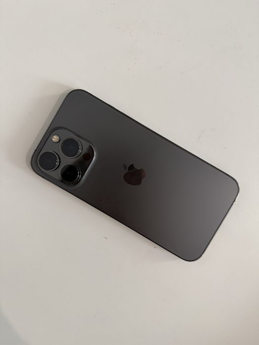 Продам Iphone 13 pro