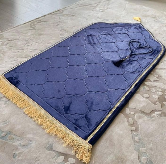 Жайнамаз.Коврик для намаза. Молитвенный ковер.