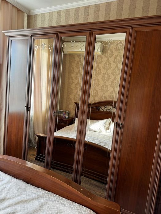 Продам спальный гарнитура