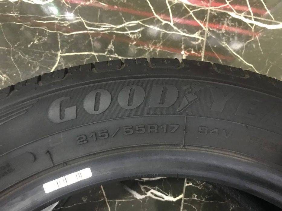 Good yaer VA BARS Balon  215/55R17