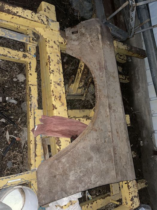 Крыло на волгу газ 24