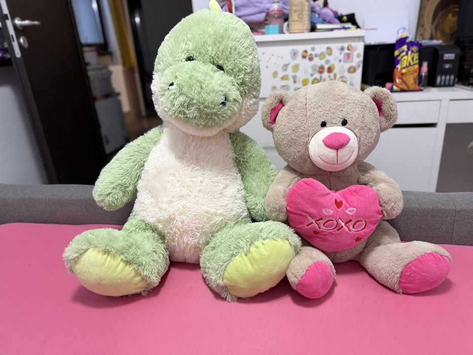 Plusuri mari, medii si mici