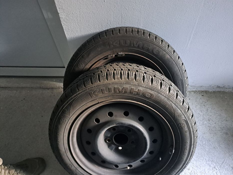 205.60.16 Kumho зимни