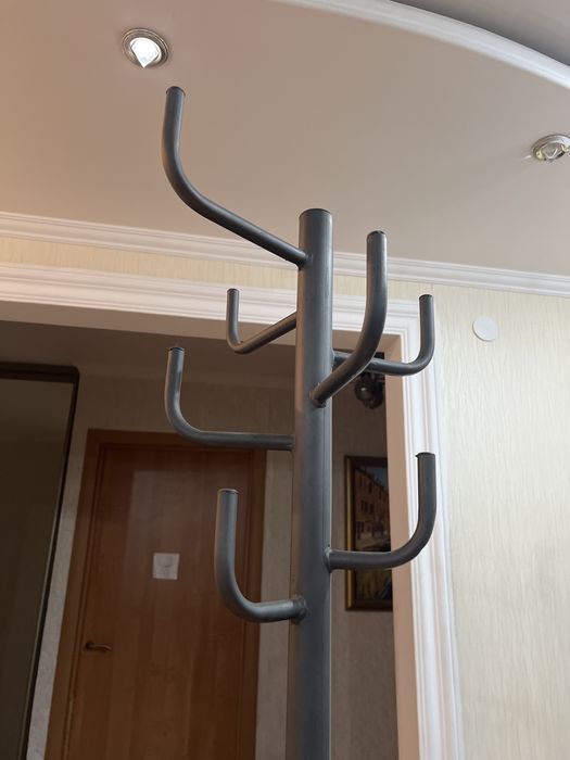 Вешалка металическая