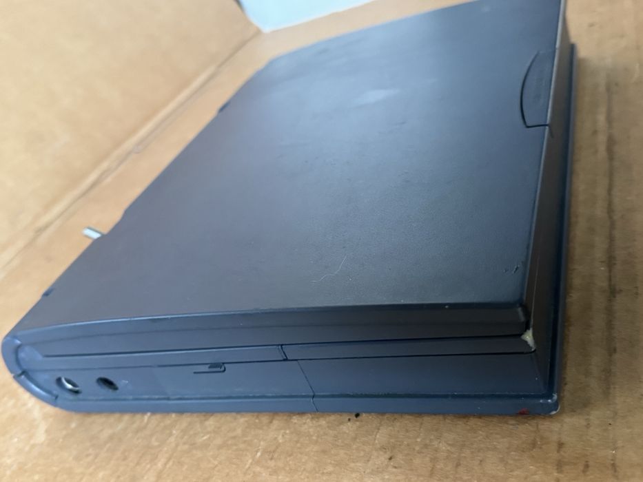 Рядък ретро лаптоп LeBook LP586-ADA , Windows 95