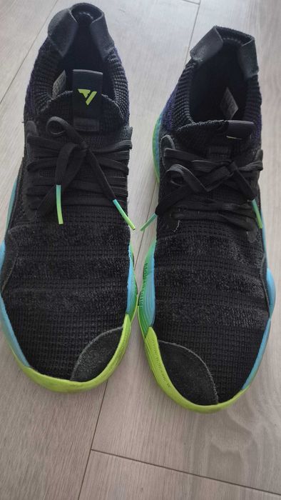 Маратонки Adidas Lightstrike