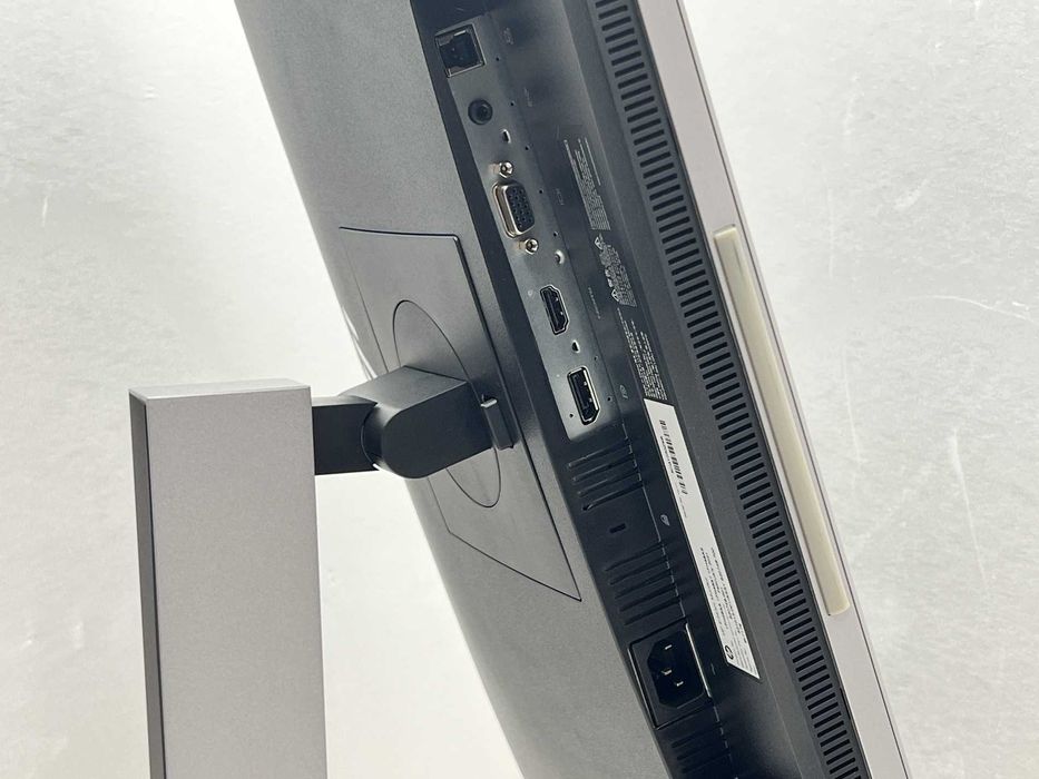Монитор HP EliteDisplay E243m 24" IPS WebCam Колонки бизнес клас с Гаранция