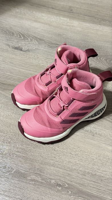 Детски високи зимни обувки