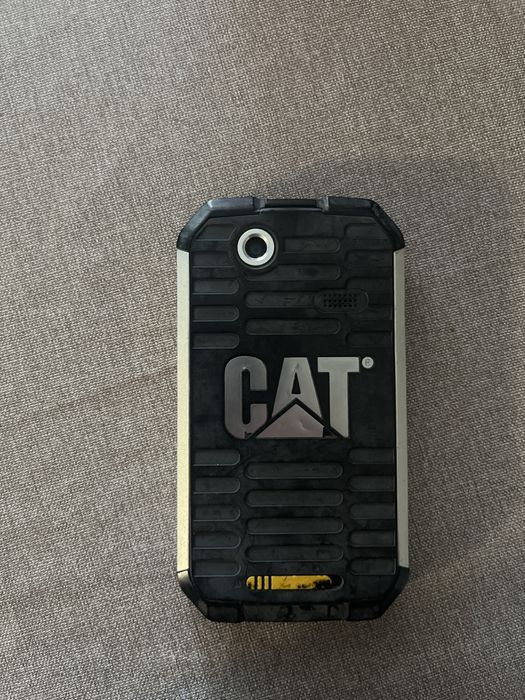 Продам телефон CAT