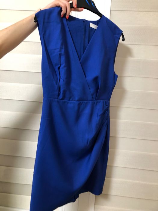 Синя рокля Mango